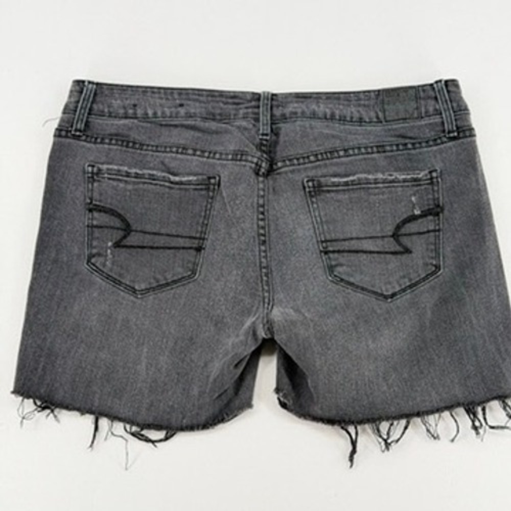 American Eagle Gray Distressed Cutoff Denim Shorts Skinny Size 8 - Picture 2 of 13